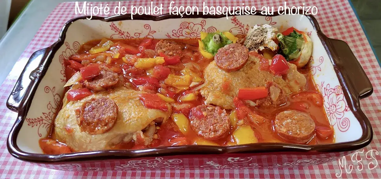 Mijot&eacute; de poulet fa&ccedil;on basquaise au chorizo, un plat savoureux pr&eacute;par&eacute; au Cookeo, avec poivrons, tomates et chorizo.